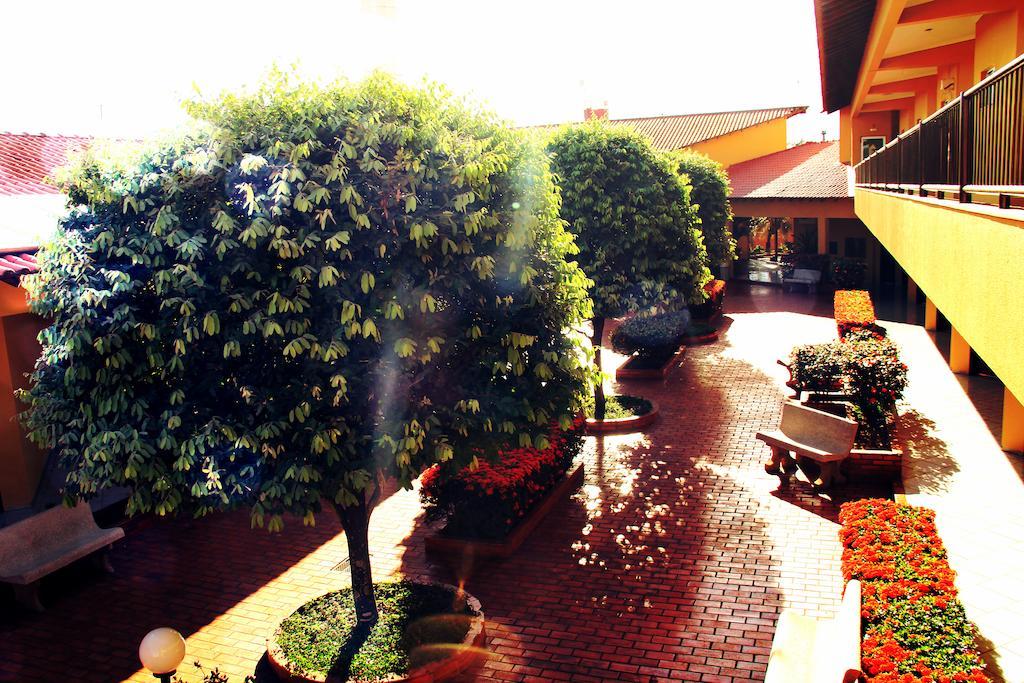 Hotel Marathi Park Rondonópolis Buitenkant foto