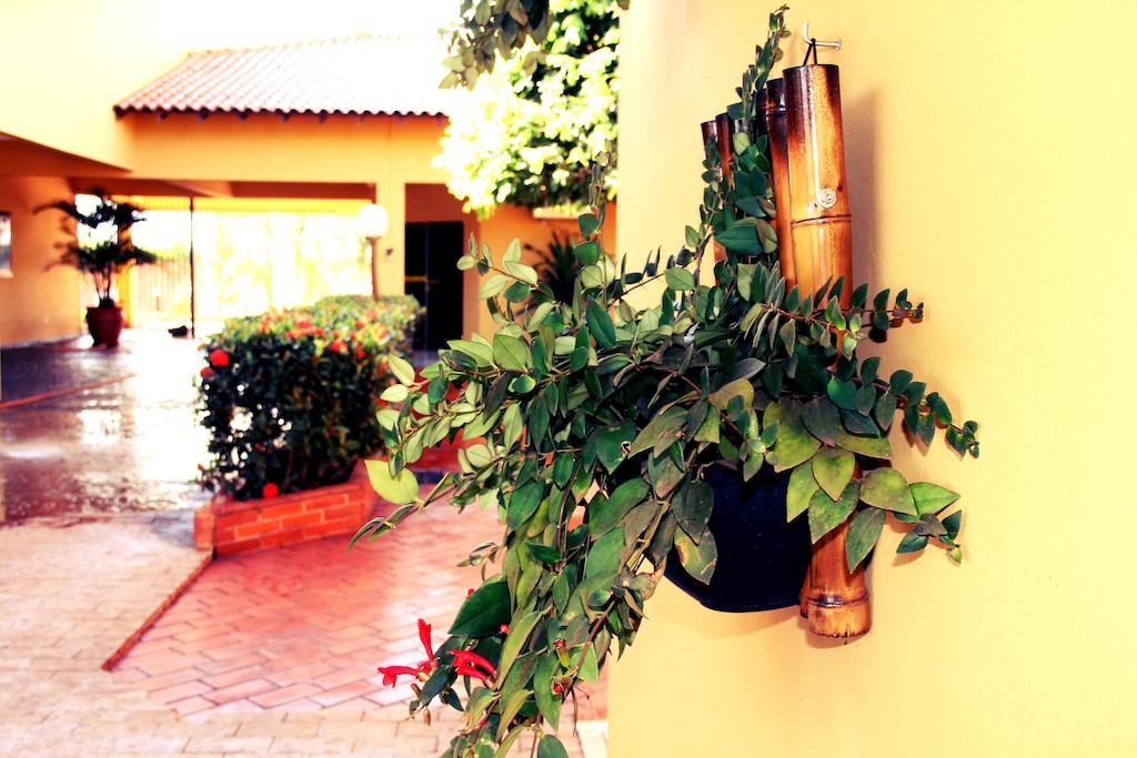 Hotel Marathi Park Rondonópolis Buitenkant foto